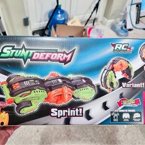 Stunt Deform RC Car - Green and Orange